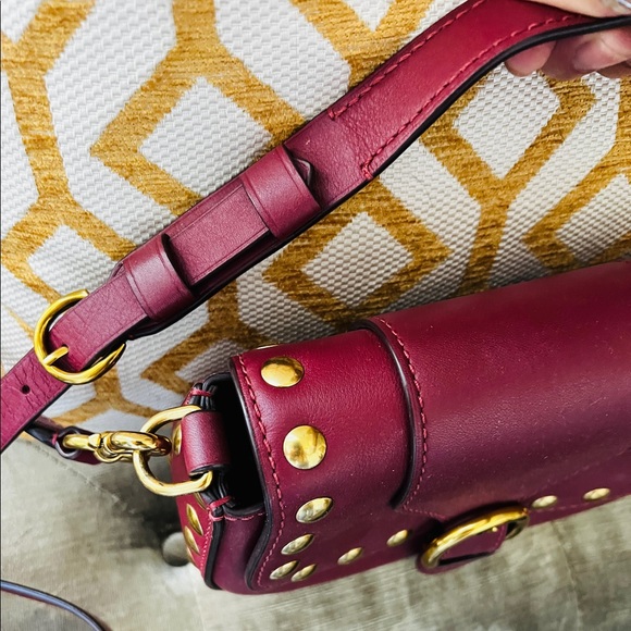 Gorgeous Marc Jacobs Stud Cross Body Shoulder Strap Adjustable Purse - Picture 5 of 8
